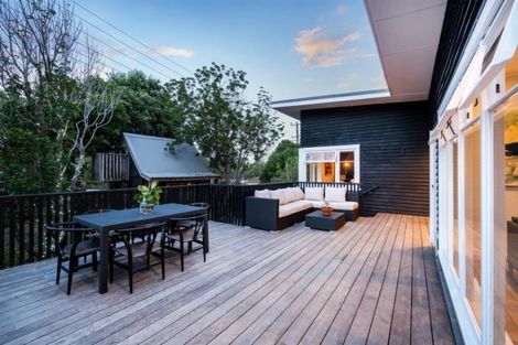 Photo of property in 2/19 Harley Road, Takapuna, Auckland, 0622