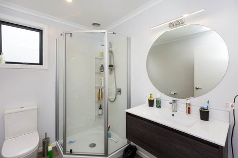 Photo of property in 42 Dahl Drive, Wallaceville, Upper Hutt, 5018