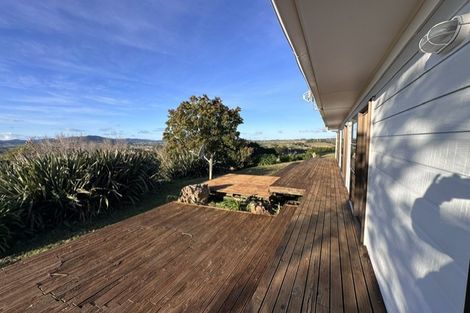 Photo of property in 401 Oneriri Road, Kaiwaka, 0573