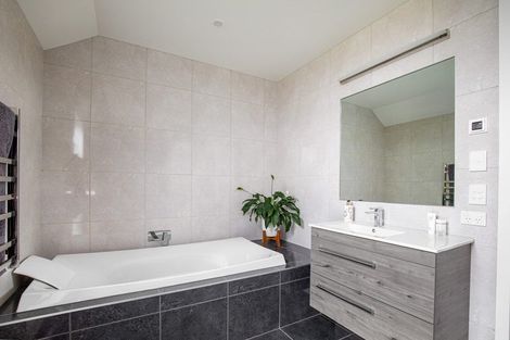 Photo of property in 554b Dunstan Road, Alexandra, 9391