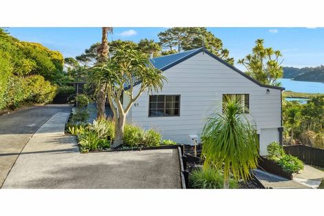 Photo of property in 61 Pemberton Avenue, Bayview, Auckland, 0629