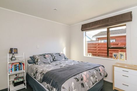 Photo of property in 2/42 Bauchop Road, Waterloo, Lower Hutt, 5011