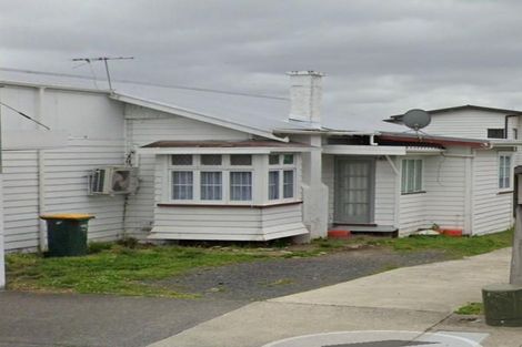 Photo of property in 3157 Great North Road, New Lynn, Auckland, 0600