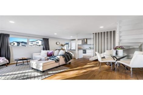 Photo of property in 2/12 Percival Street, Manurewa, Auckland, 2102