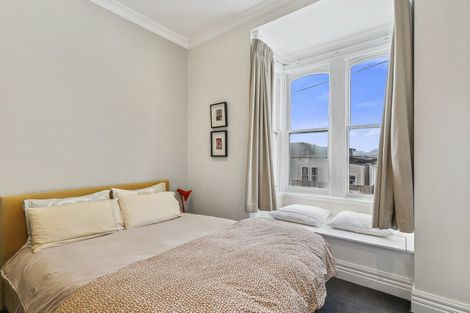 Photo of property in 17 Upper Bourke Street, Kilbirnie, Wellington, 6022