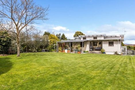 Photo of property in 10 Titoki Avenue, Waipahihi, Taupo, 3330