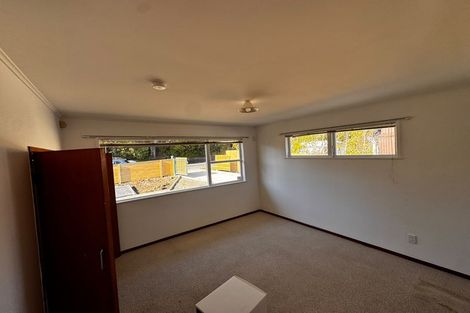 Photo of property in 75 Avonleigh Road, Green Bay, Auckland, 0604