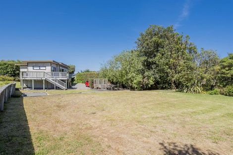 Photo of property in 668 Waikawa Beach Road, Waikawa Beach, Manakau, 5573
