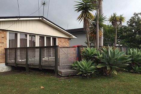 Photo of property in 1/105 Clovelly Road, Bucklands Beach, Auckland, 2012