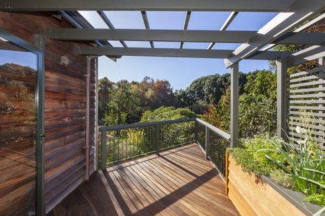 Photo of property in 111 Ngarara Road, Waikanae, 5036