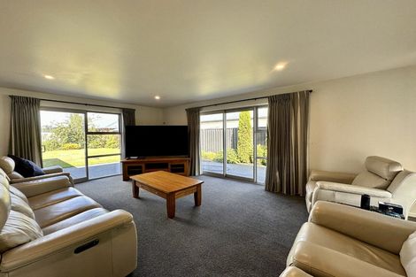 Photo of property in 25 Whiteoak Grove, Tinwald, Ashburton, 7700