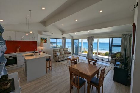 Photo of property in 355 Pukehina Parade, Pukehina, Te Puke, 3189