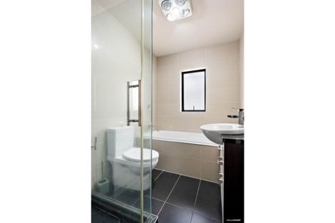 Photo of property in 60a Vincent Street, Howick, Auckland, 2014