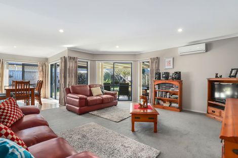 Photo of property in 22 Vogel Place, Te Aroha, 3320