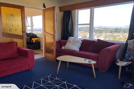 Photo of property in 2/29 Priscilla Crescent, Kingston, Wellington, 6021