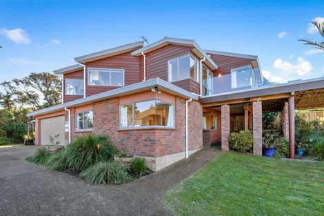 Photo of property in 6 Elsfield Place, Torbay, Auckland, 0630