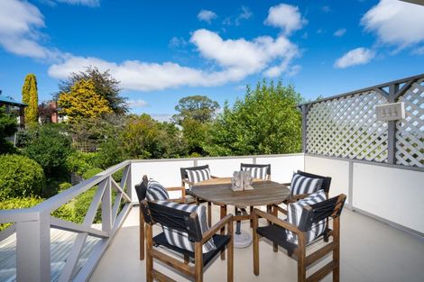 Photo of property in 10 Tauroa Road, Havelock North, 4130