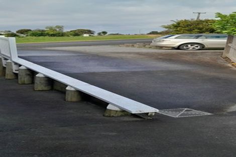 Photo of property in 4 Cable Bay Block Road, Cable Bay, 0420