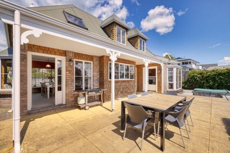 Photo of property in 37 Forrester Drive, Welcome Bay, Tauranga, 3112