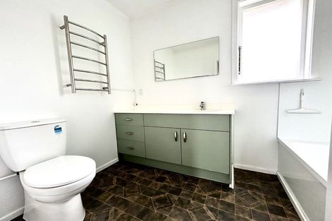 Photo of property in 8 Mahanga Road, Fairy Springs, Rotorua, 3015