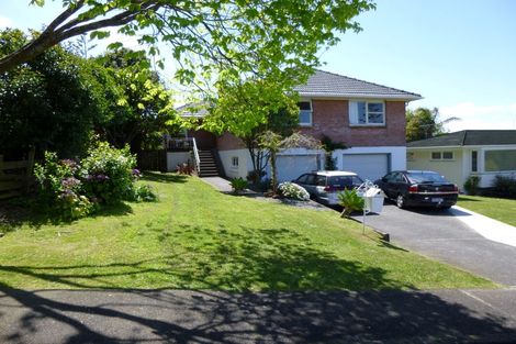 Photo of property in 17 Margaret Place, Milford, Auckland, 0620
