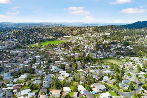 Photo of property in 2/2 Kashmir Road, Glen Eden, Auckland, 0602