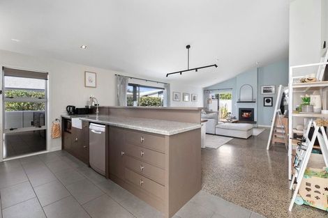 Photo of property in 7 Alice Lane, Papamoa Beach, Papamoa, 3118