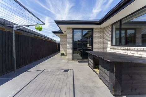 Photo of property in 11 Flagstaff Place, Halswell, Christchurch, 8025