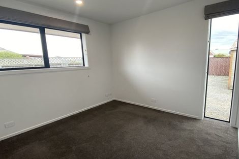 Photo of property in 6a Portnall Place, Parklands, Christchurch, 8083
