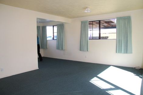 Photo of property in 2/92-94 Copeland Street, Epuni, Lower Hutt, 5011