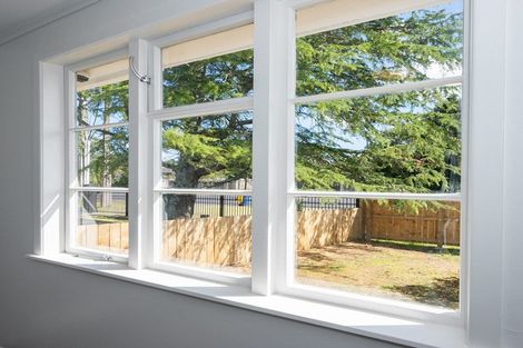 Photo of property in 1/494 Swanson Road, Ranui, Auckland, 0612