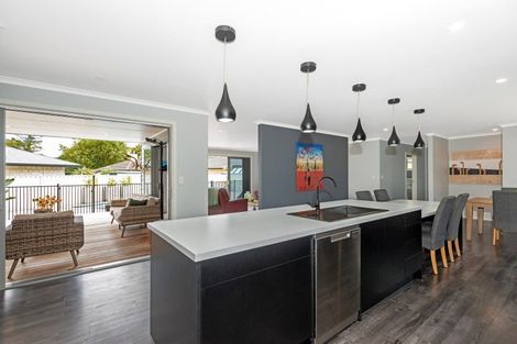 Photo of property in 15 Sterling Park, Lytton West, Gisborne, 4010