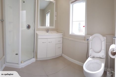 Photo of property in 8a Matama Road, Glen Eden, Auckland, 0602