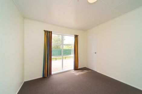 Photo of property in 4 Rhodes Drive, Kelvin Grove, Palmerston North, 4414
