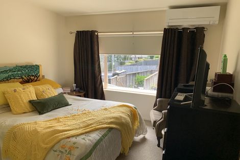 Photo of property in 1/206 Manuka Road, Bayview, Auckland, 0629