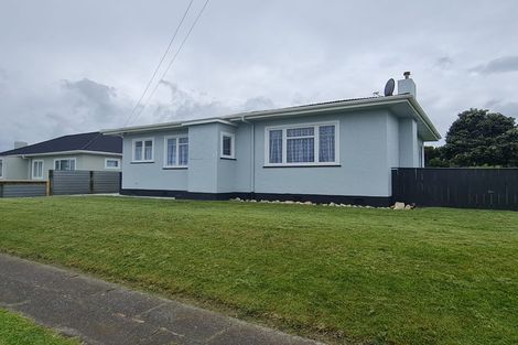 Photo of property in 34 Cornfoot Street, Castlecliff, Whanganui, 4501