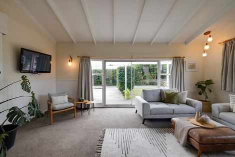 Photo of property in 21 Flaxmere Avenue, Flaxmere, Hastings, 4120