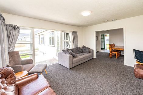 Photo of property in 21 Camellia Avenue, Aramoho, Whanganui, 4500
