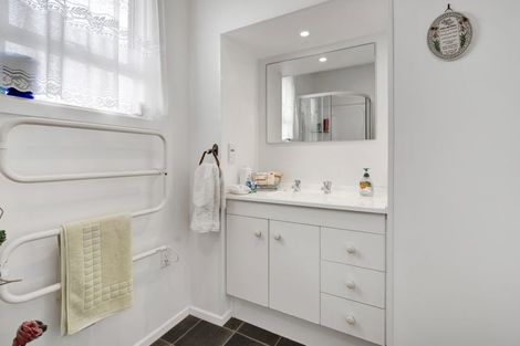 Photo of property in 6 Kingsford Street, Bell Block, New Plymouth, 4312