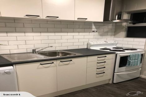 Photo of property in 10/13 Thames Street, Claudelands, Hamilton, 3214