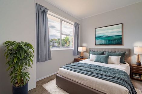 Photo of property in 15 Burndale Terrace, Manurewa, Auckland, 2102
