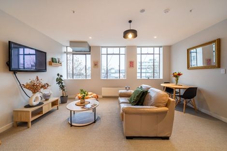 Photo of property in Unit 107,l1, 107/14 Laings Road, Hutt Central, Lower Hutt, 5010