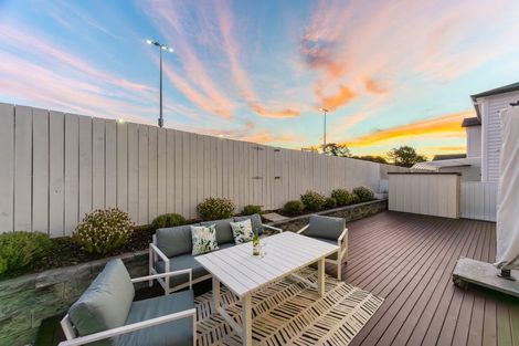 Photo of property in 11 Bight Road, Long Bay, Auckland, 0630