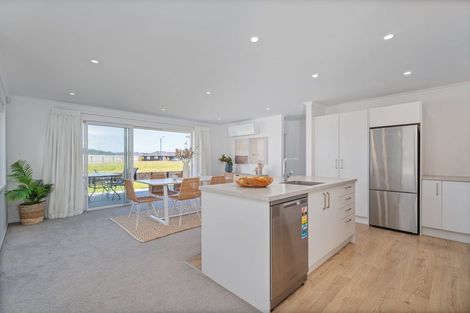 Photo of property in 263 Kupe Drive, Whitianga, 3510