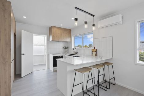 Photo of property in 1/38 Divich Avenue, Te Atatu South, Auckland, 0610