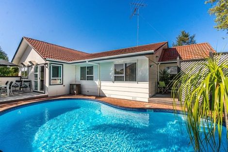 Photo of property in 175 Chelsea View Drive, Chatswood, Auckland, 0626