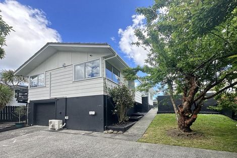 Photo of property in 61 Sunline Avenue, Massey, Auckland, 0614