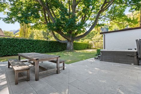 Photo of property in 70 Buckingham Street, Arrowtown, 9302