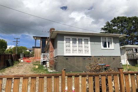 Photo of property in 21 Dundale Avenue, Blockhouse Bay, Auckland, 0600