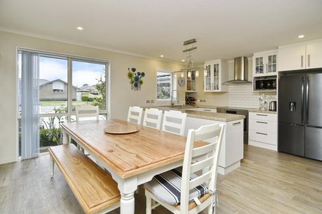 Photo of property in 103 Metehau Street, Marshland, Christchurch, 8083